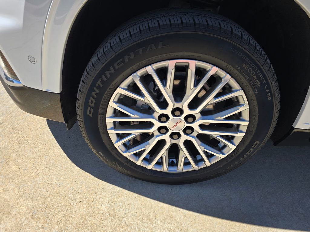 Used 2025 GMC Acadia Denali w/ Super Cruise Package image 10