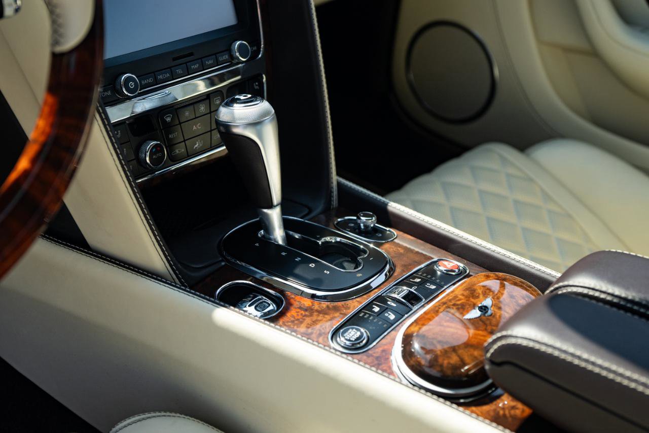 Used 2017 Bentley Continental GT image 34