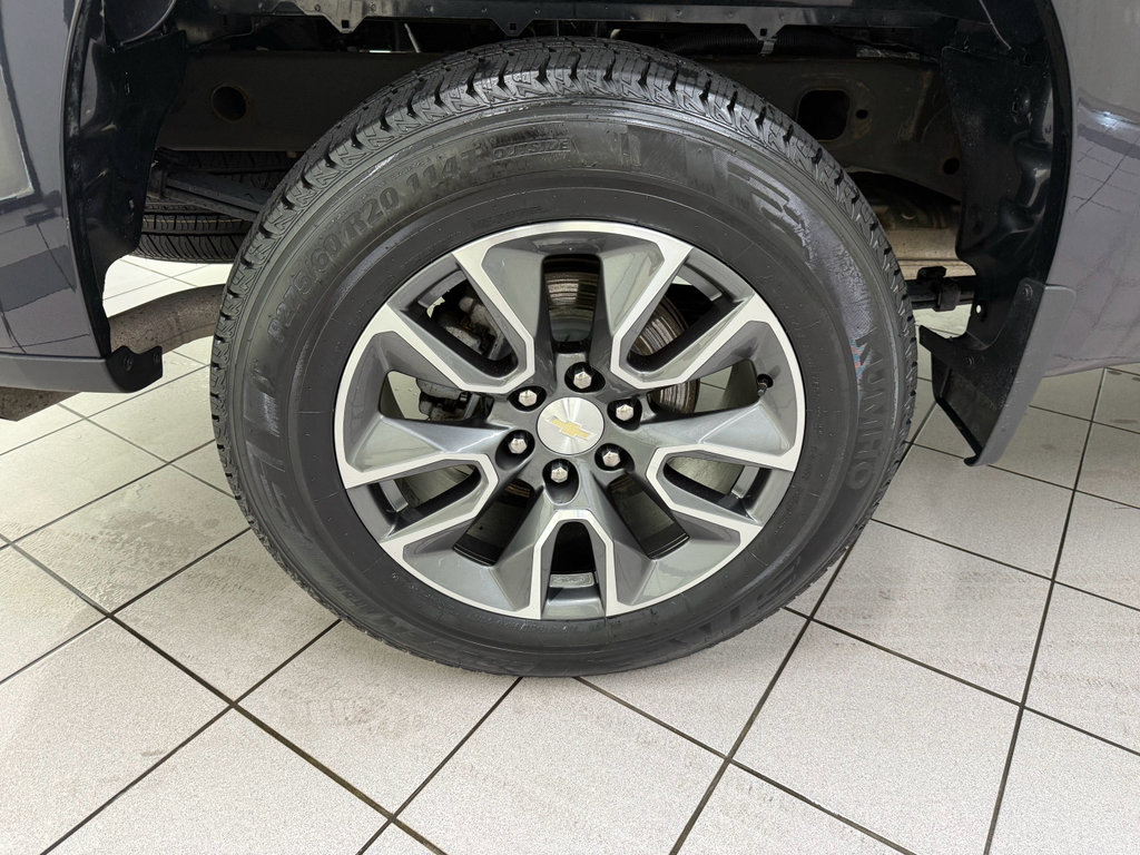 Certified 2024 Chevrolet Silverado 1500 LT AWD/4WD image 14