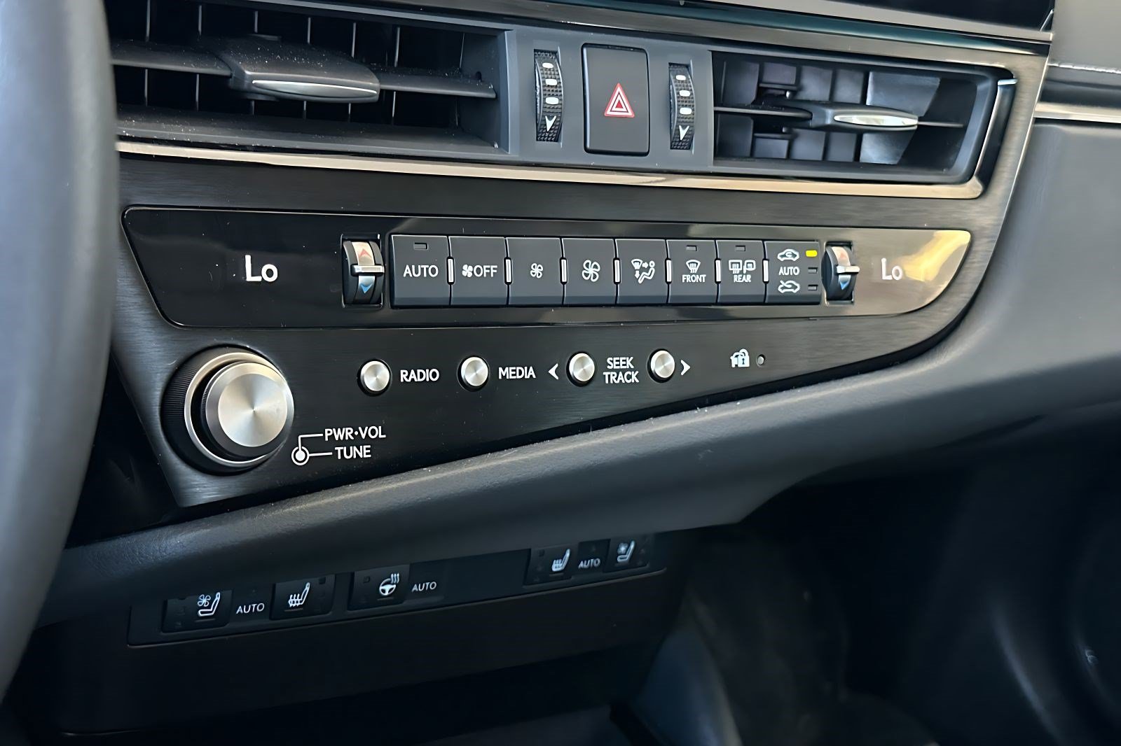 Certified 2024 Lexus ES 350 w/ Premium Package FWD image 27