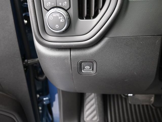 New 2026 Chevrolet Silverado 2500 Custom w/ Custom Value Package image 36