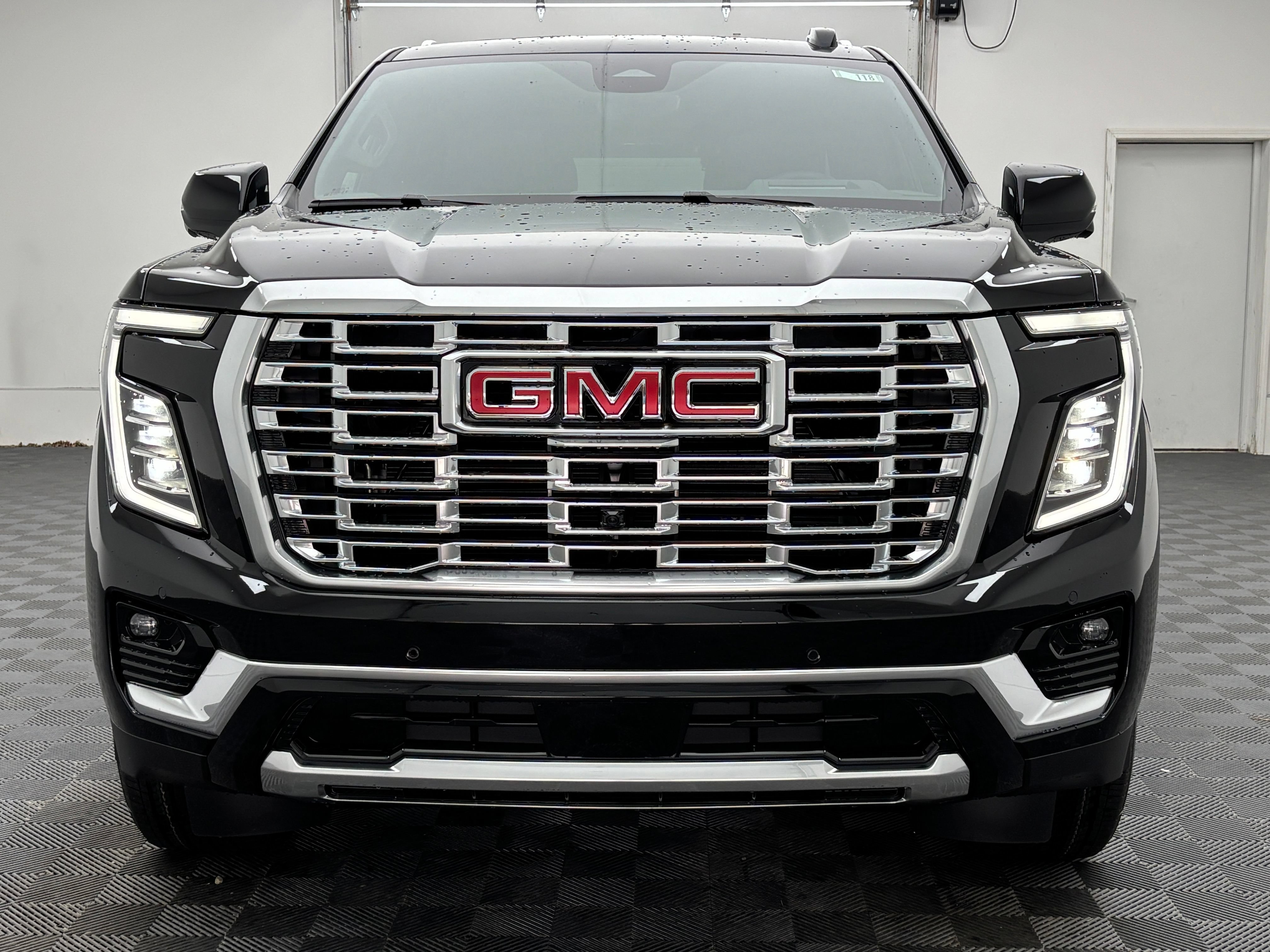 New 2026 GMC Yukon Denali w/ Denali Reserve Package AWD/4WD image 18