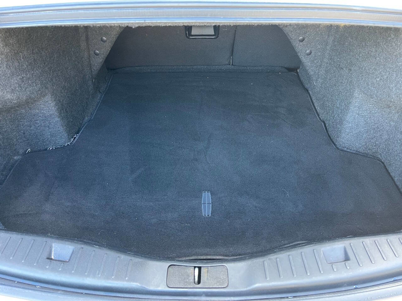 Used 2014 Lincoln MKZ Base AWD V6 4dr Sedan image 9