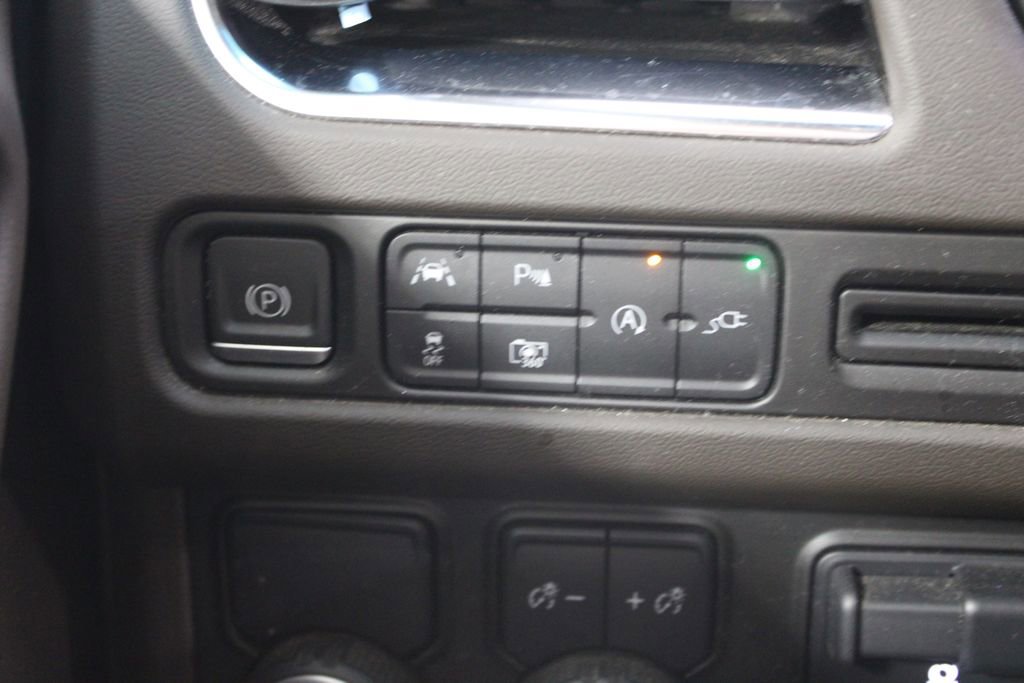 Used 2022 Chevrolet Tahoe LT w/ Luxury Package image 27