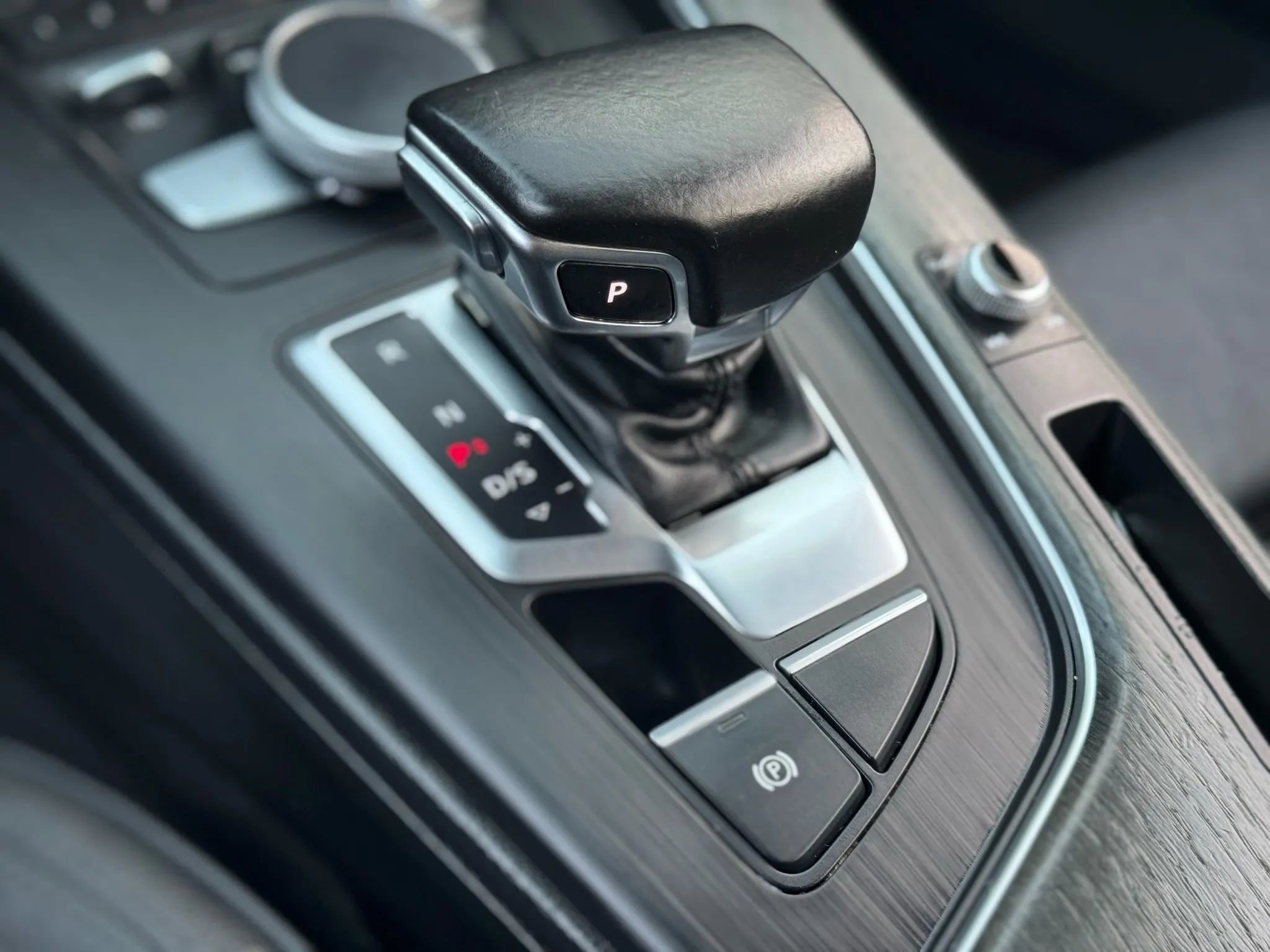 Used 2017 Audi A4 2.0T Premium Plus w/ Premium Plus Package image 29