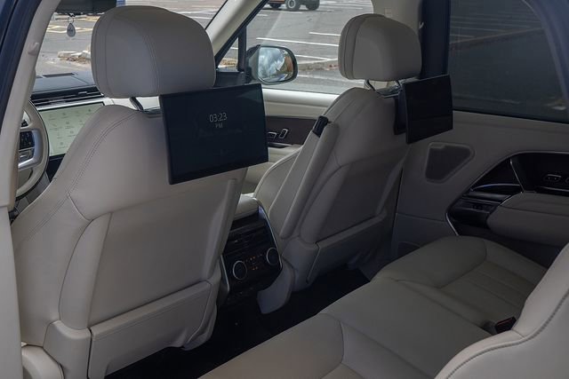 Used 2023 Land Rover Range Rover Long Wheelbase Autobiography image 15