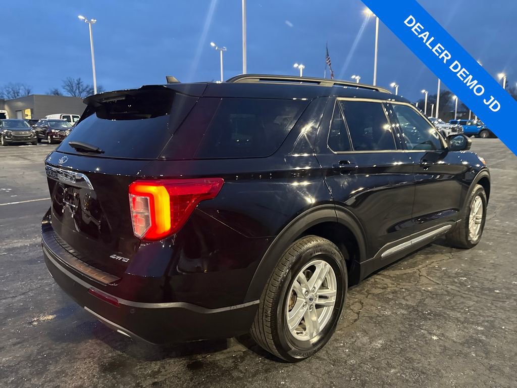 Used 2023 Ford Explorer XLT w/ Equipment Group 202A image 6