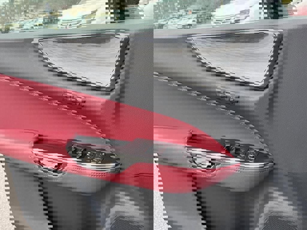 Used 2025 Lexus NX 250 FWD w/ Towing Package (2000 Lbs) image 17