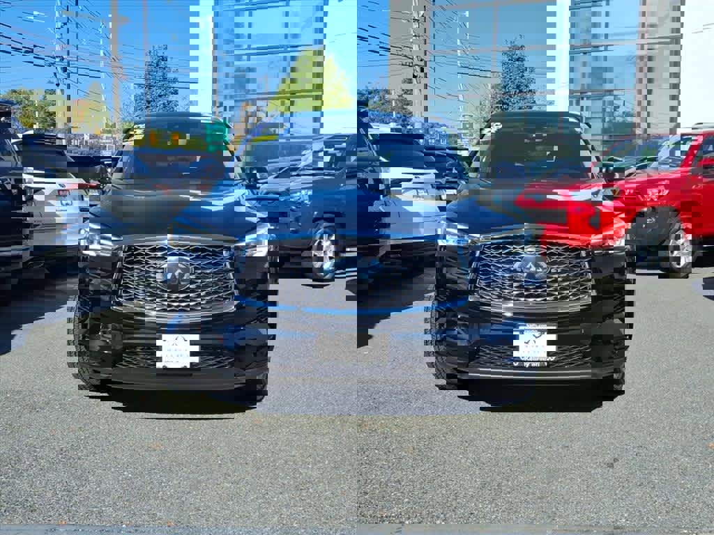 Certified 2023 INFINITI QX50 Luxe image 2