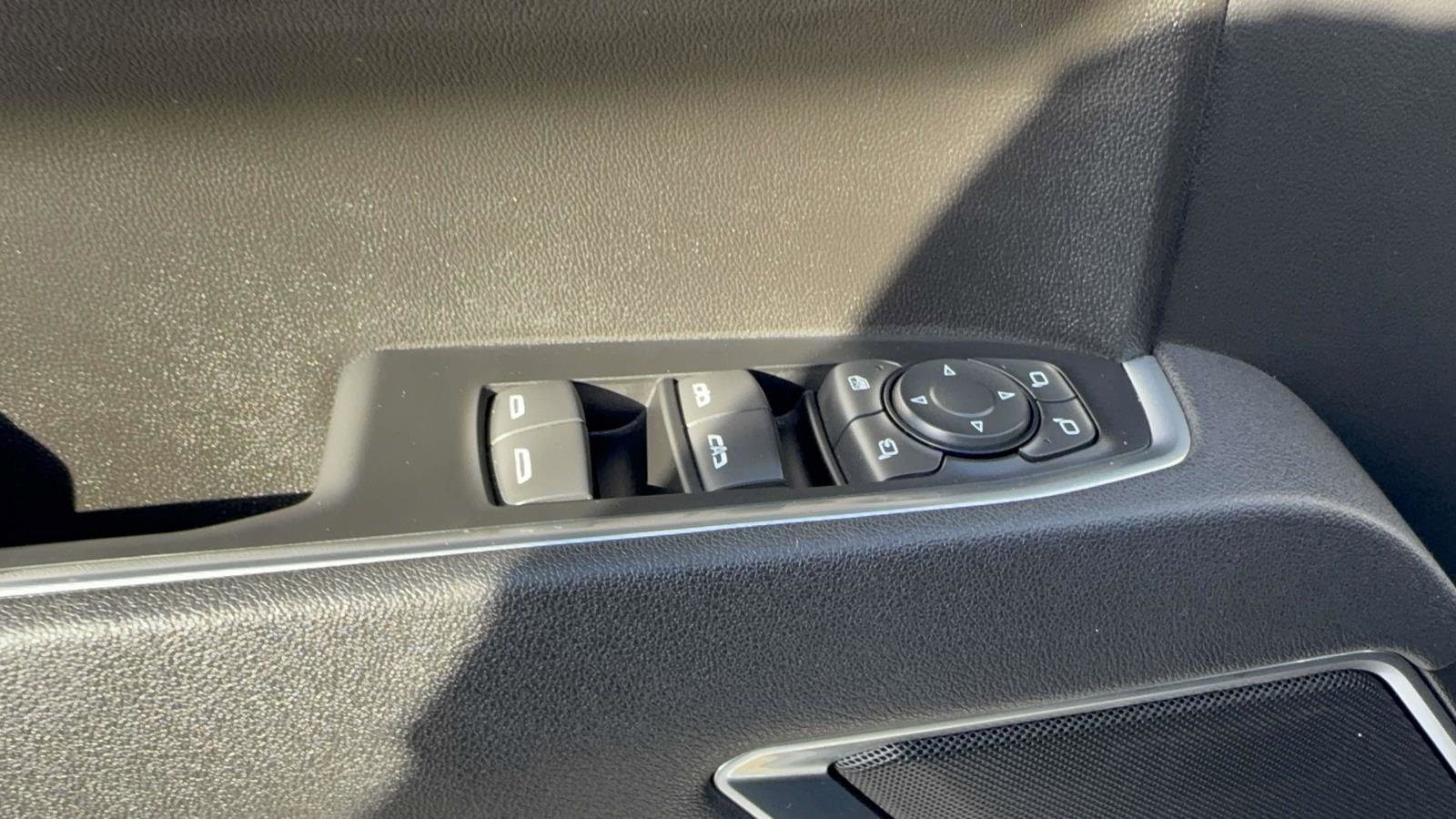 Used 2025 GMC Sierra 1500 SLT AWD/4WD image 20