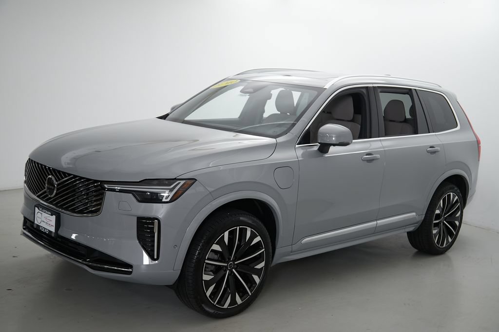New 2026 Volvo XC90 T8 Plus w/ Protection Package Premier AWD/4WD image 6