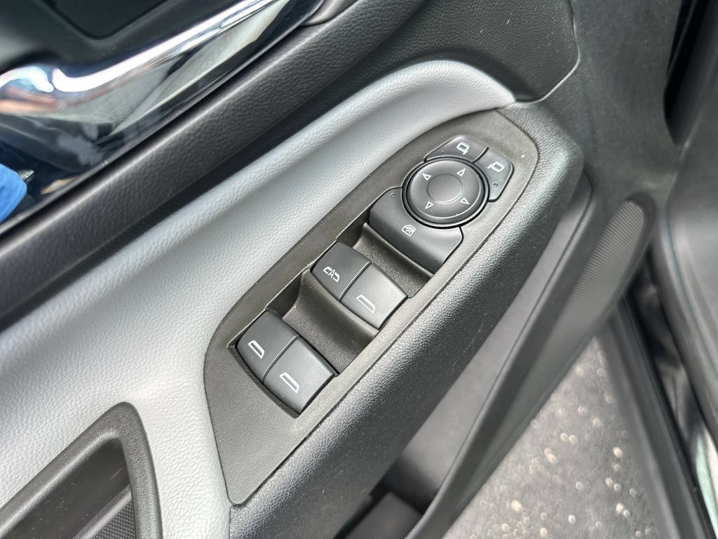 Used 2024 Chevrolet Equinox LS w/ Midnight Edition FWD image 11