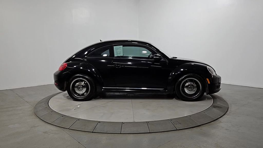Used 2012 Volkswagen Beetle 2.5 image 6