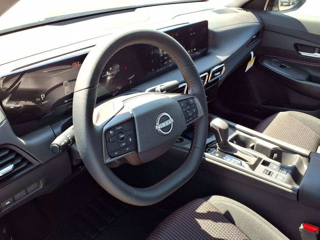 New 2027 Nissan Sentra SR w/ Floor Mat Package FWD image 14