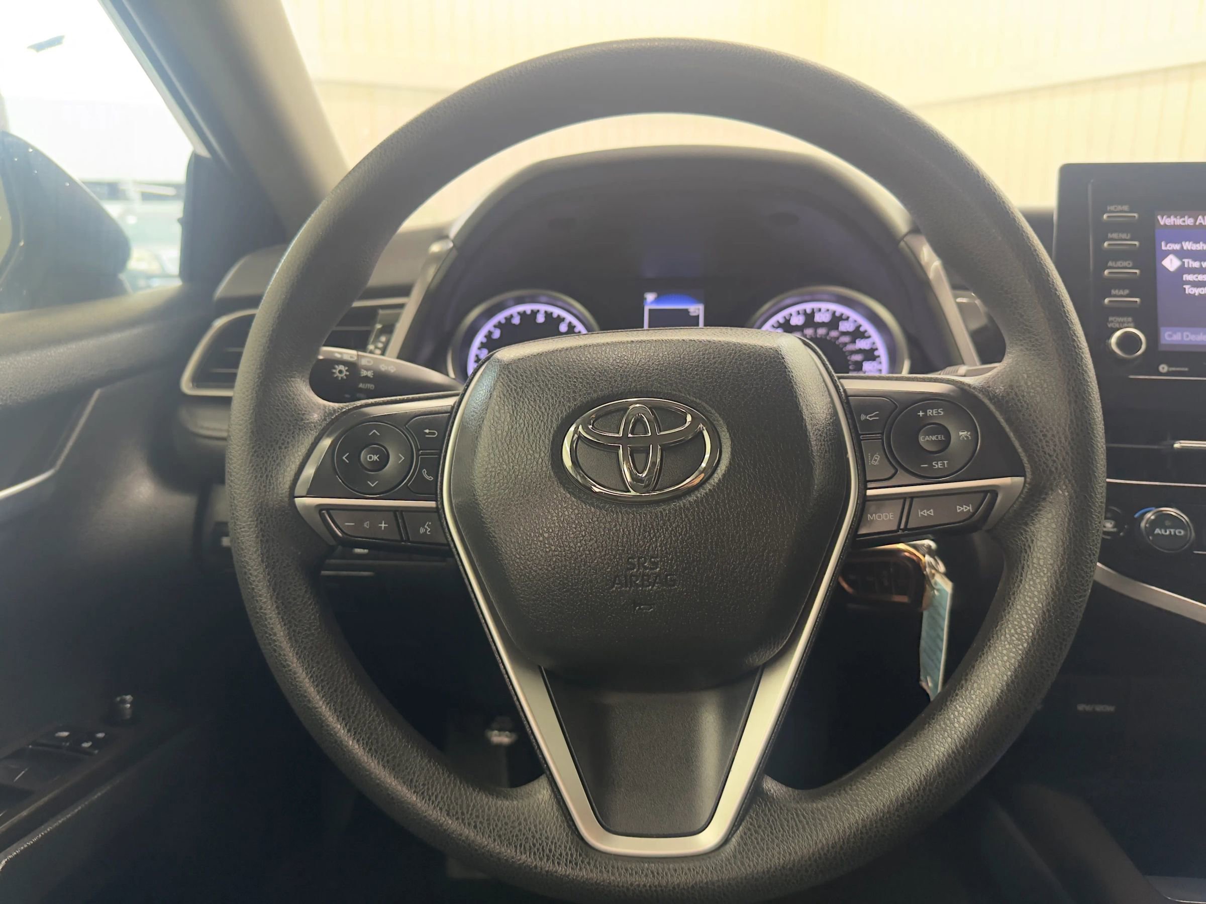 Used 2023 Toyota Camry LE image 19