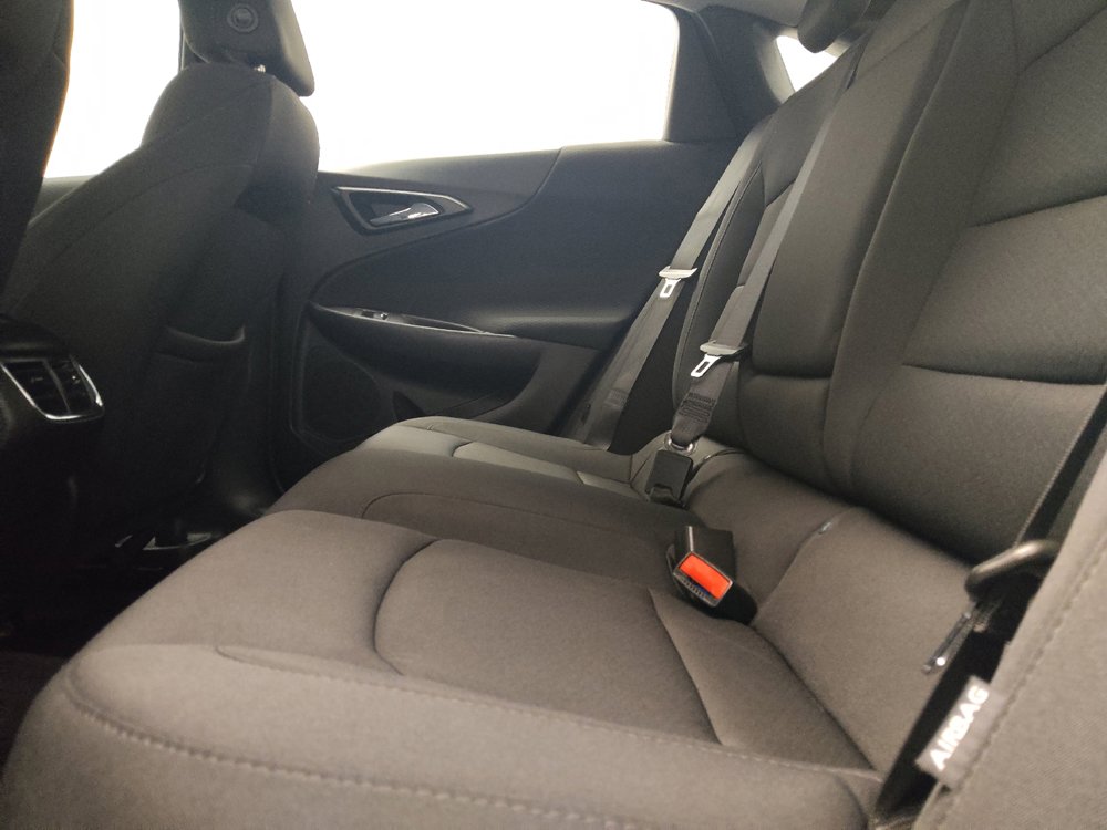 Used 2021 Chevrolet Malibu LT FWD image 18