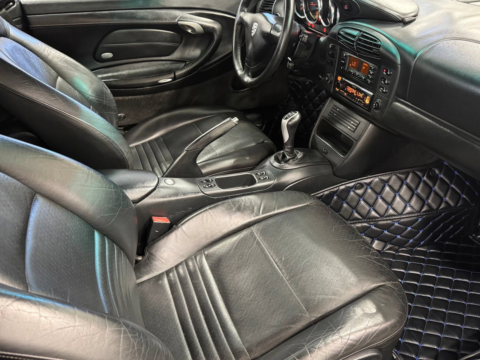 Used 2000 Porsche 911 Carrera RWD image 39