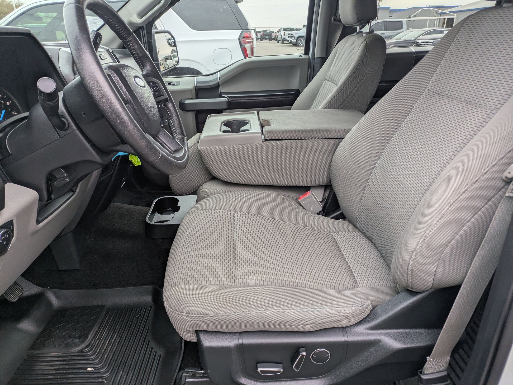 Used 2018 Ford F150 XLT w/ Equipment Group 302A Luxury image 10