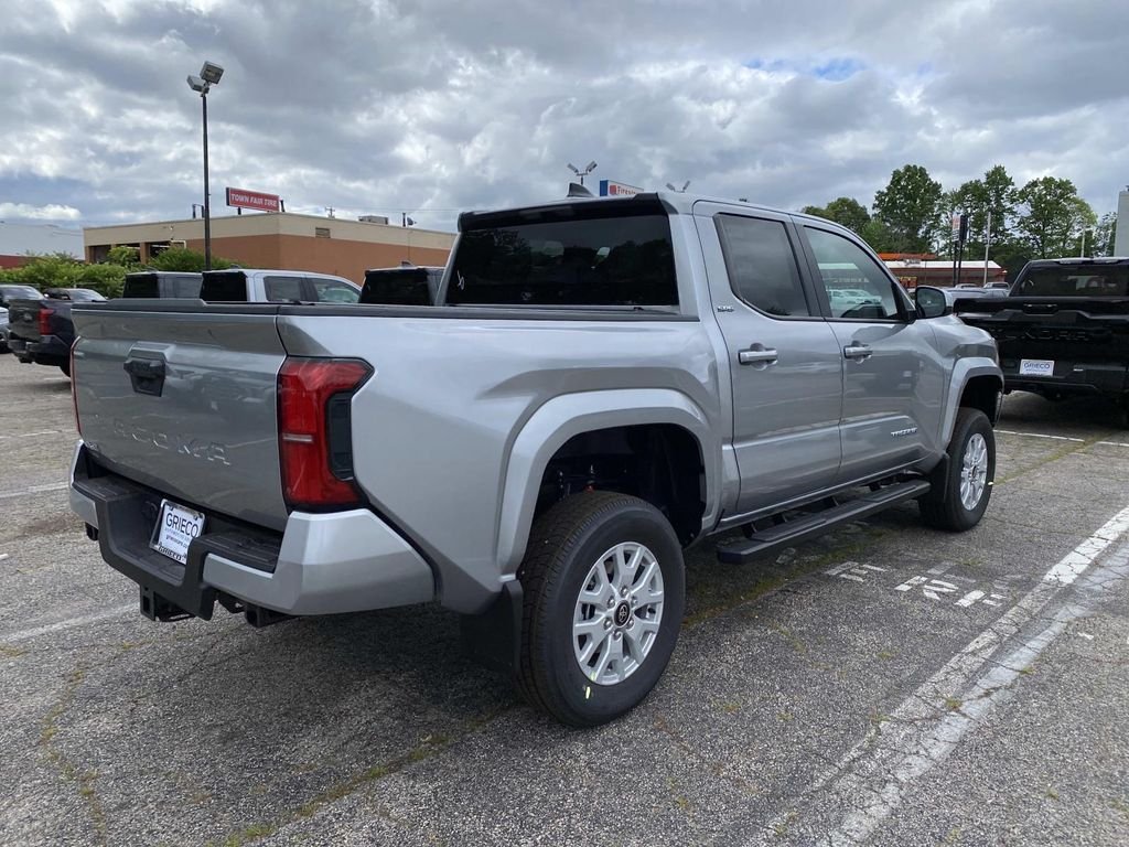 New 2026 Toyota Tacoma SR5 AWD/4WD image 3