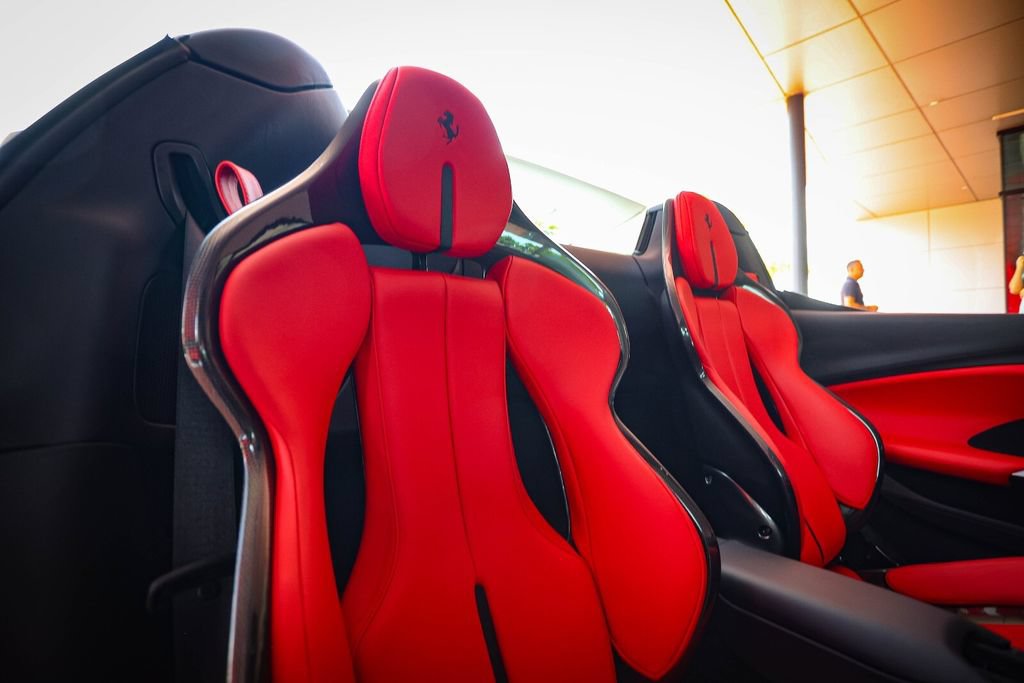 Certified 2025 Ferrari 296 GTS RWD image 39
