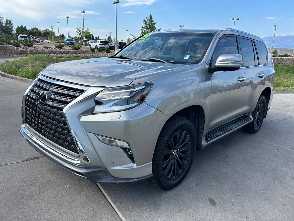 Used 2023 Lexus GX 460 Premium w/ Accessory Package AWD/4WD image 4