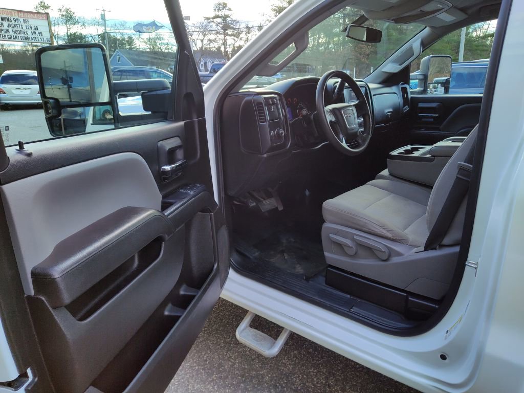 Used 2017 GMC Sierra 3500 2WD Regular Cab image 11