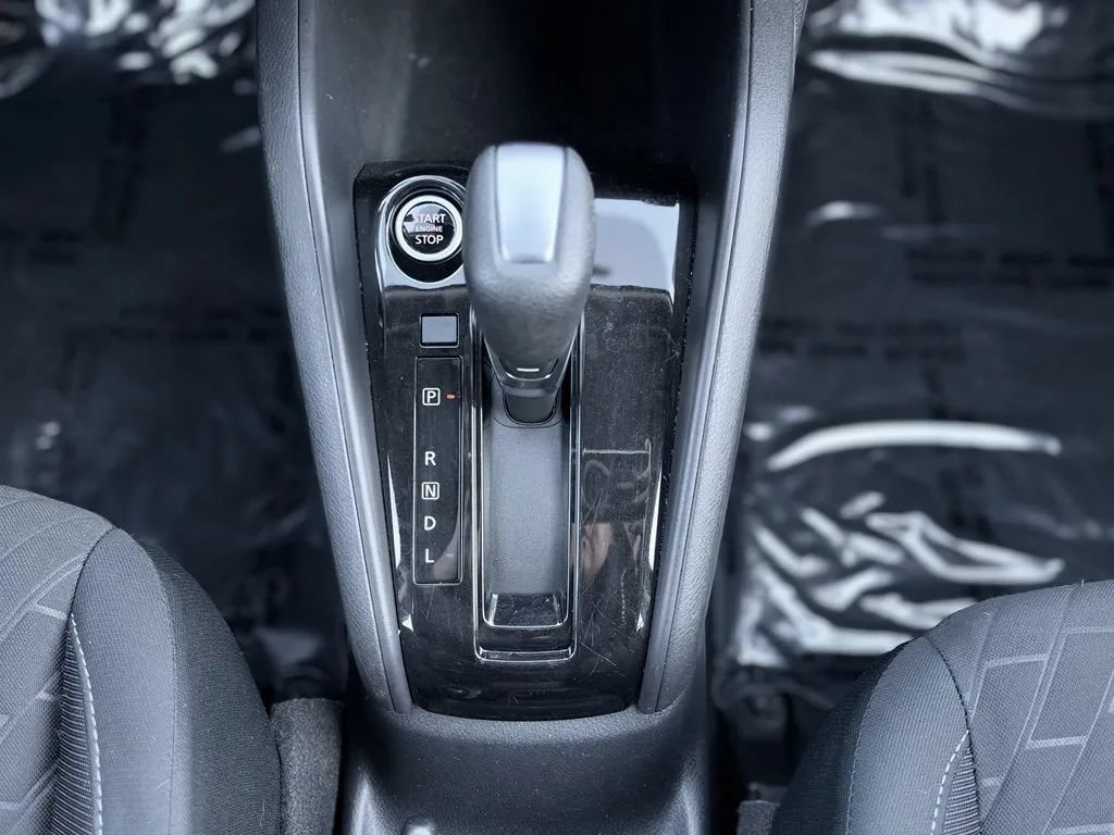Used 2022 Nissan Kicks S FWD image 17
