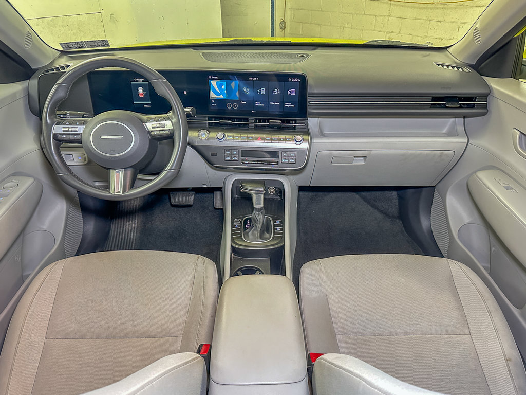 Used 2025 Hyundai Kona SEL AWD/4WD image 25
