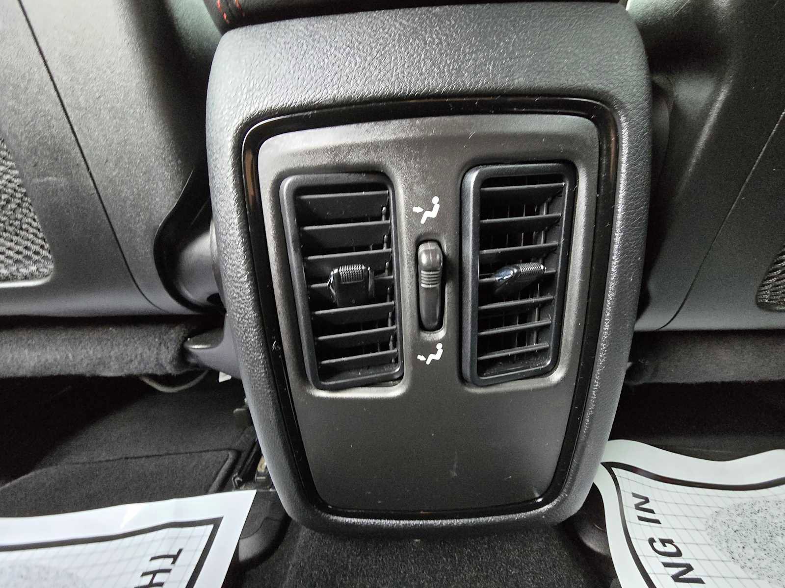 Used 2025 Dodge Durango GT AWD/4WD image 15