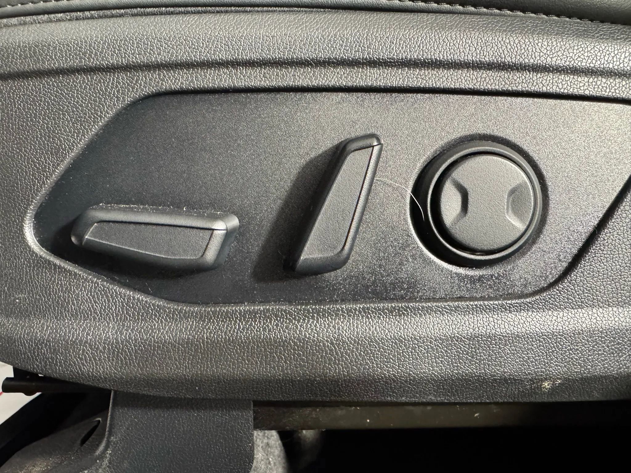 Used 2022 Kia Sorento SX image 36