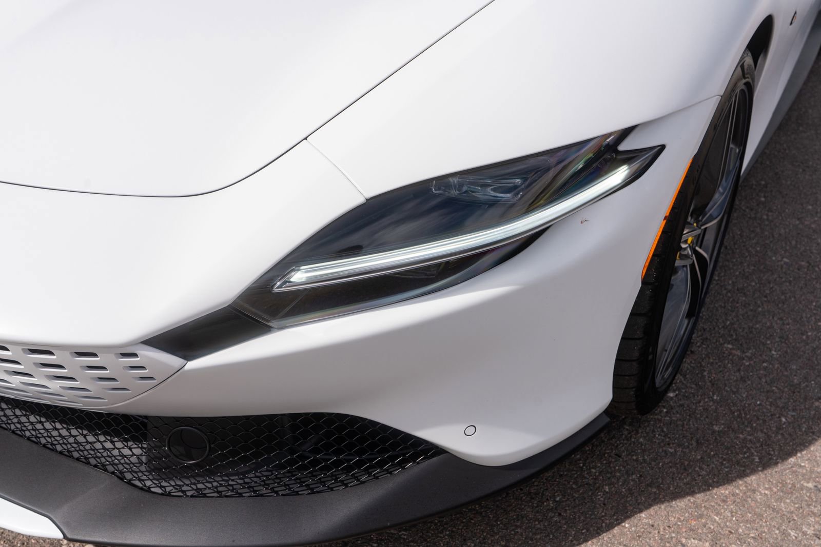 Used 2024 Ferrari Roma Spider image 6