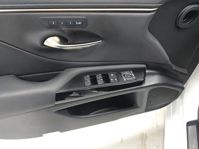 Used 2022 Lexus ES 350 F Sport image 22