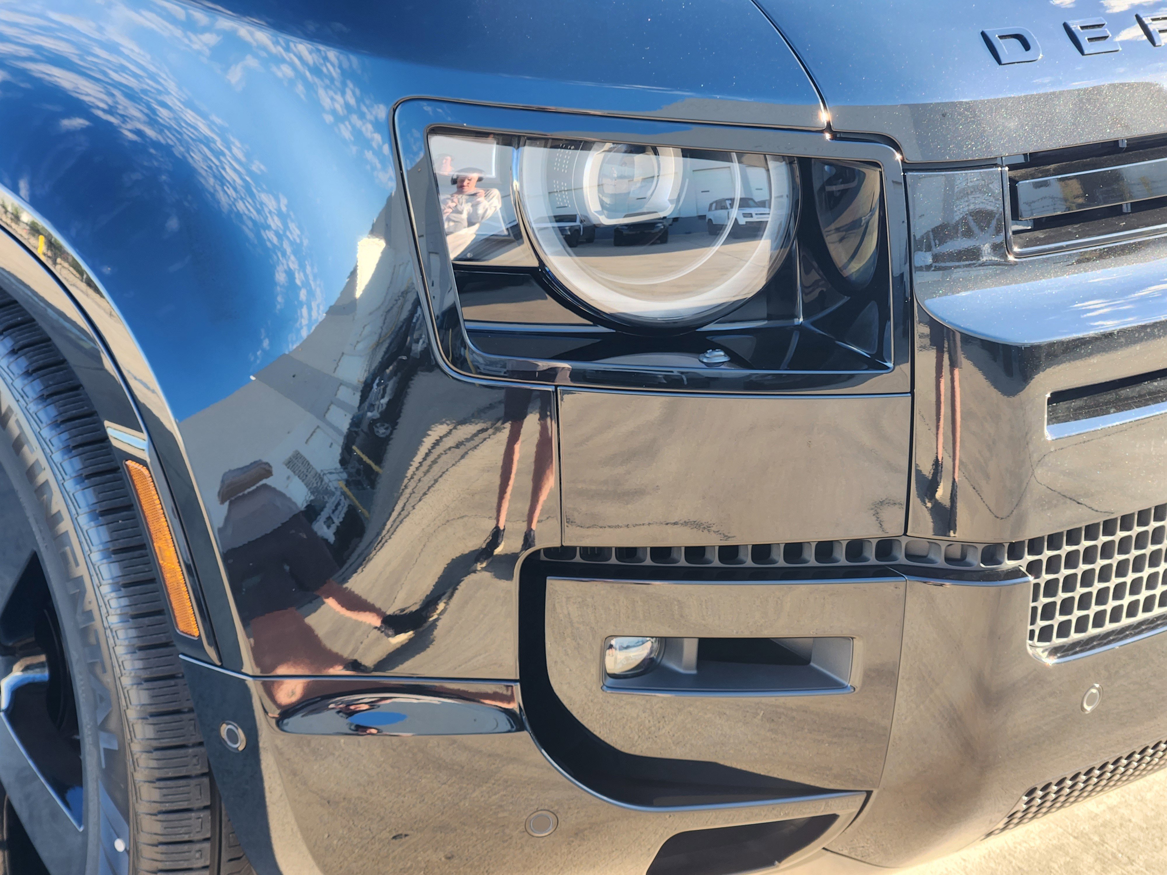 New 2026 Land Rover Defender 130 V8 image 8