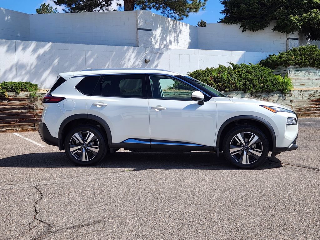 Certified 2023 Nissan Rogue SL w/ SL Premium Package FWD image 4