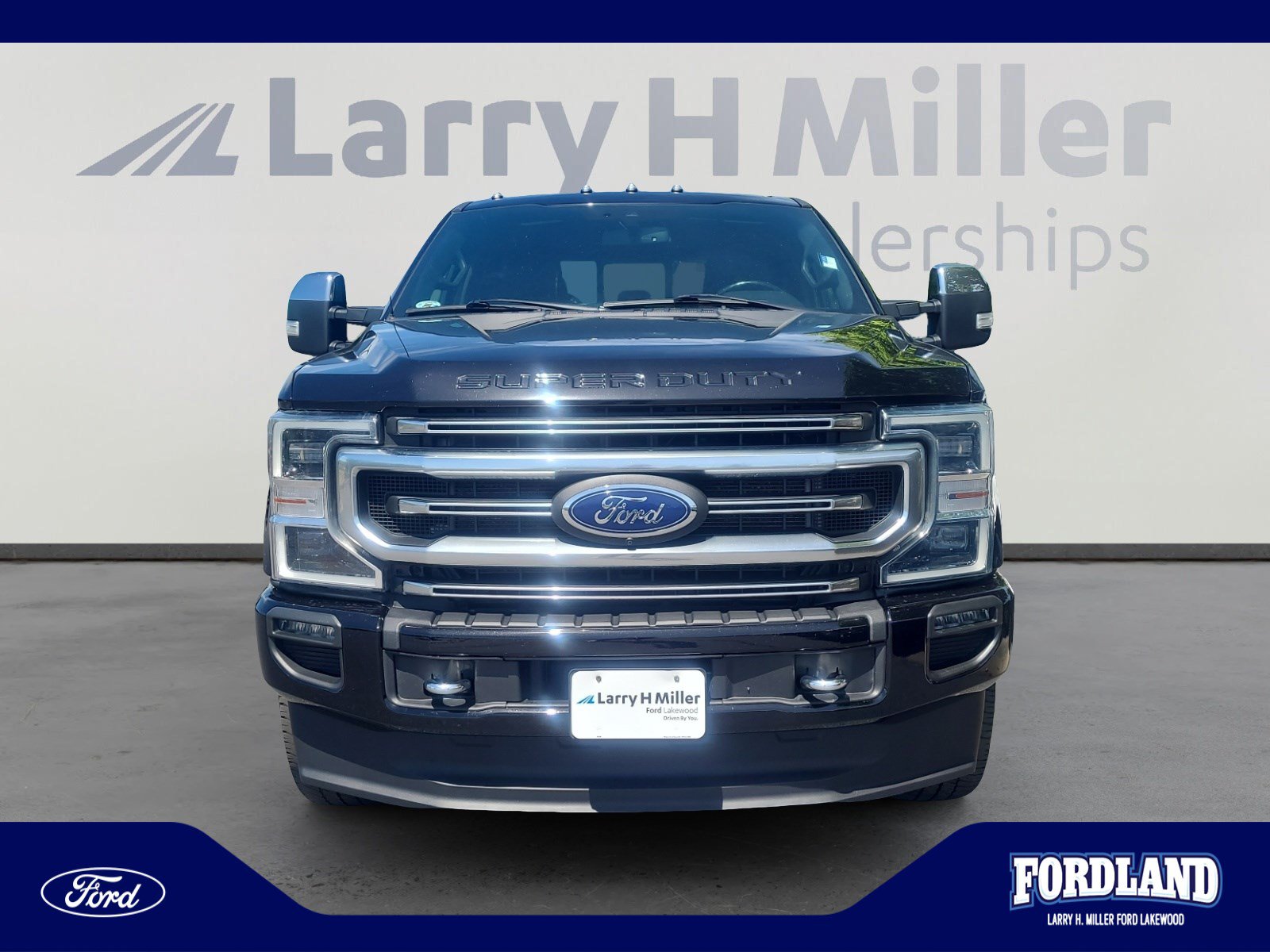 Used 2020 Ford F350 Platinum w/ FX4 Off-Road Package AWD/4WD image 8