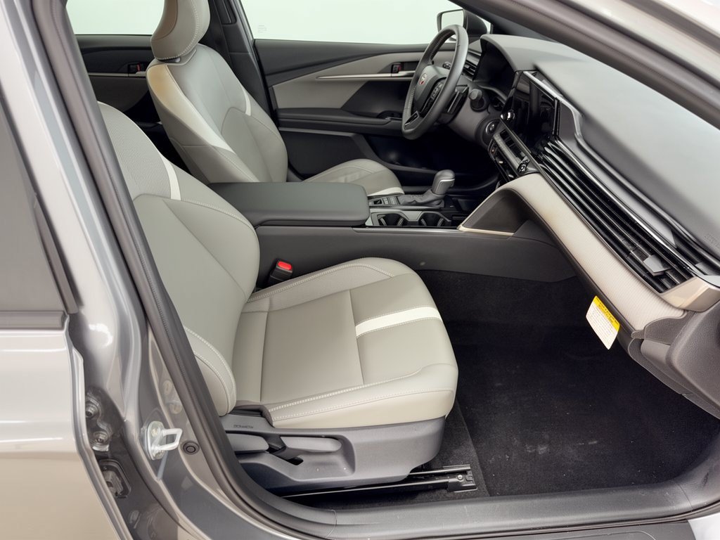 Used 2026 Toyota Camry SE FWD image 30