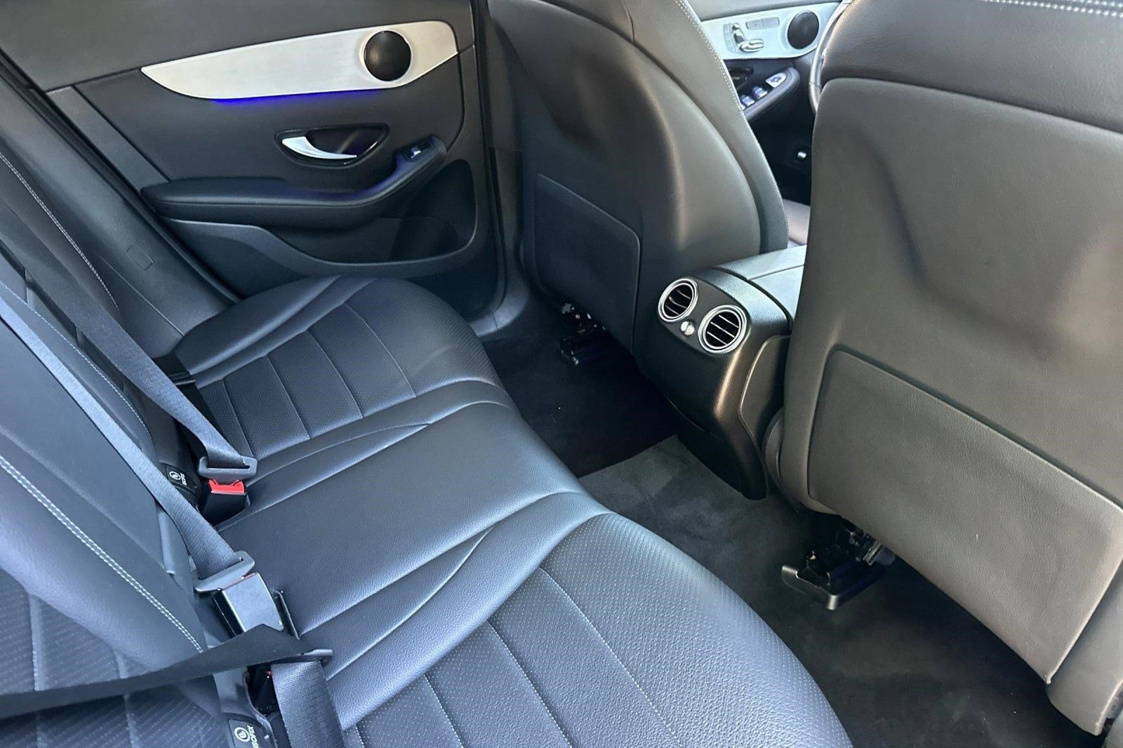 Used 2021 Mercedes-Benz GLC 300 4MATIC image 29