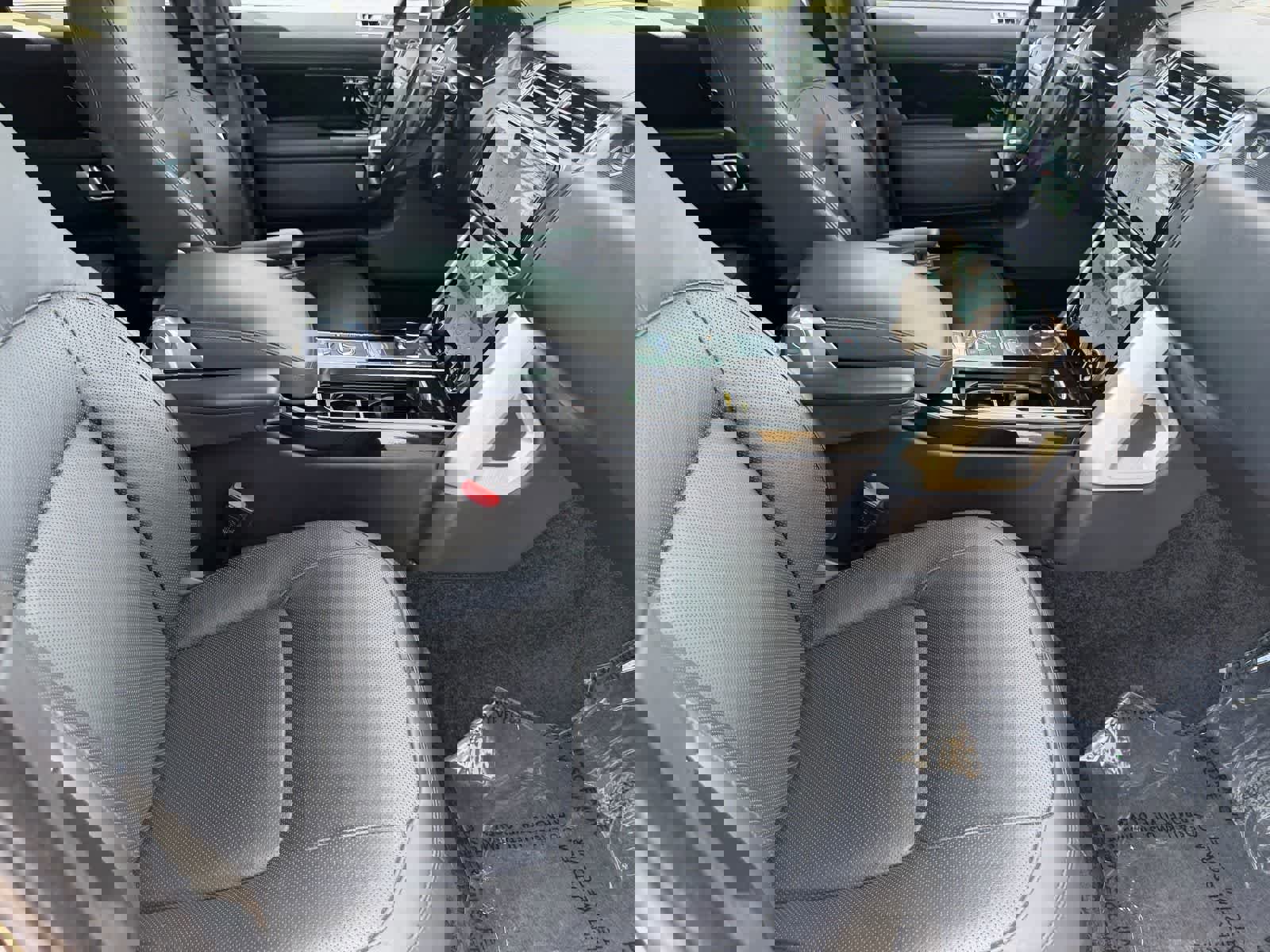 Used 2020 Land Rover Range Rover HSE image 10