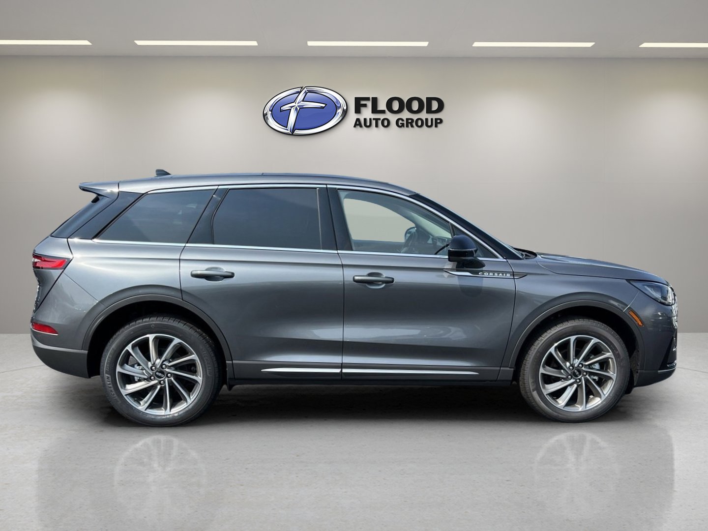 Used 2024 Lincoln Corsair AWD w/ Equipment Group 101A image 3