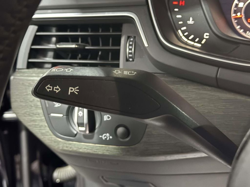 Used 2019 Audi A4 2.0T Premium Plus w/ Premium Plus Package AWD/4WD image 19