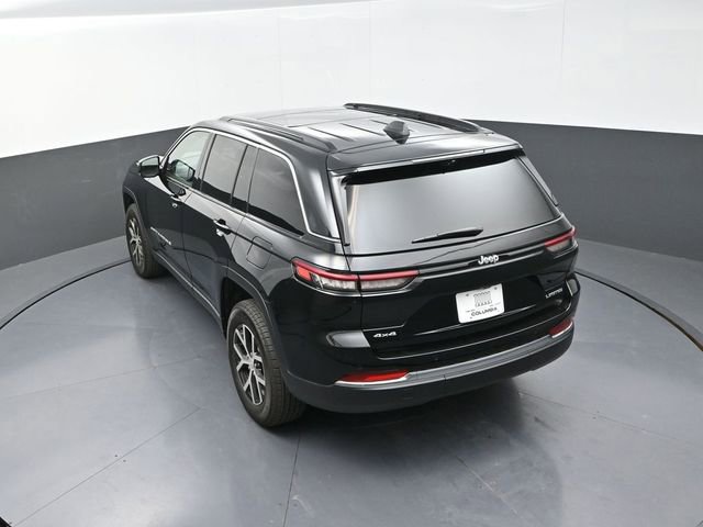 New 2025 Jeep Grand Cherokee Limited w/ Luxury Tech Group II image 16