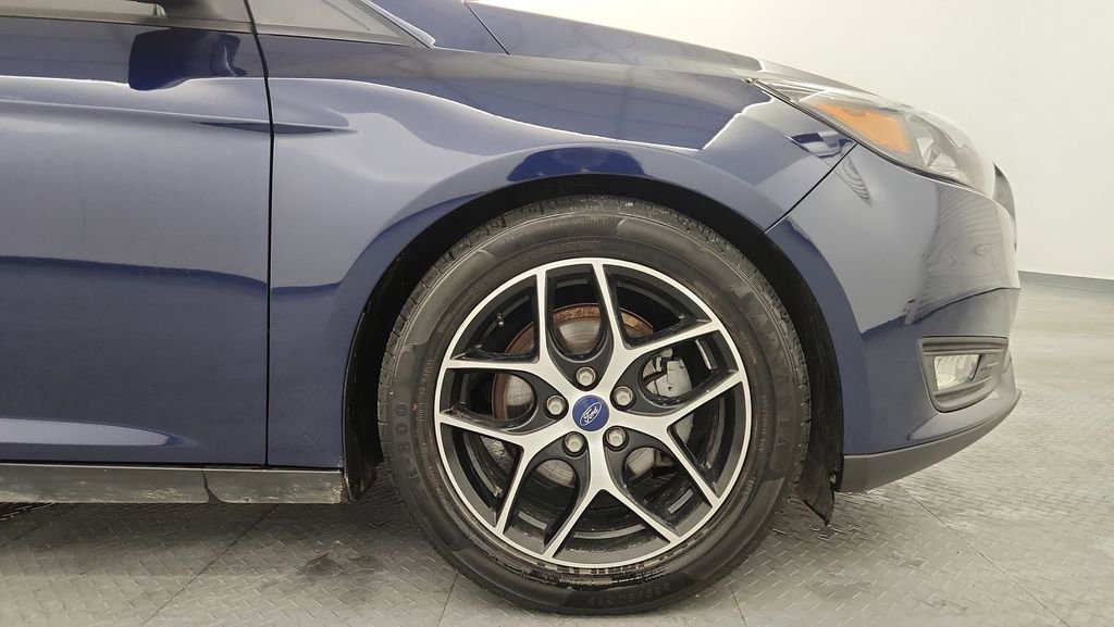 Used 2017 Ford Focus SEL FWD image 19