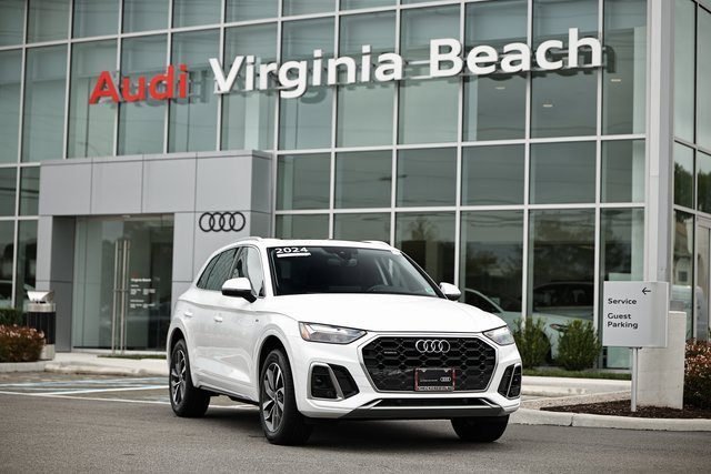 Certified 2024 Audi Q5 2.0T Premium w/ Convenience Package