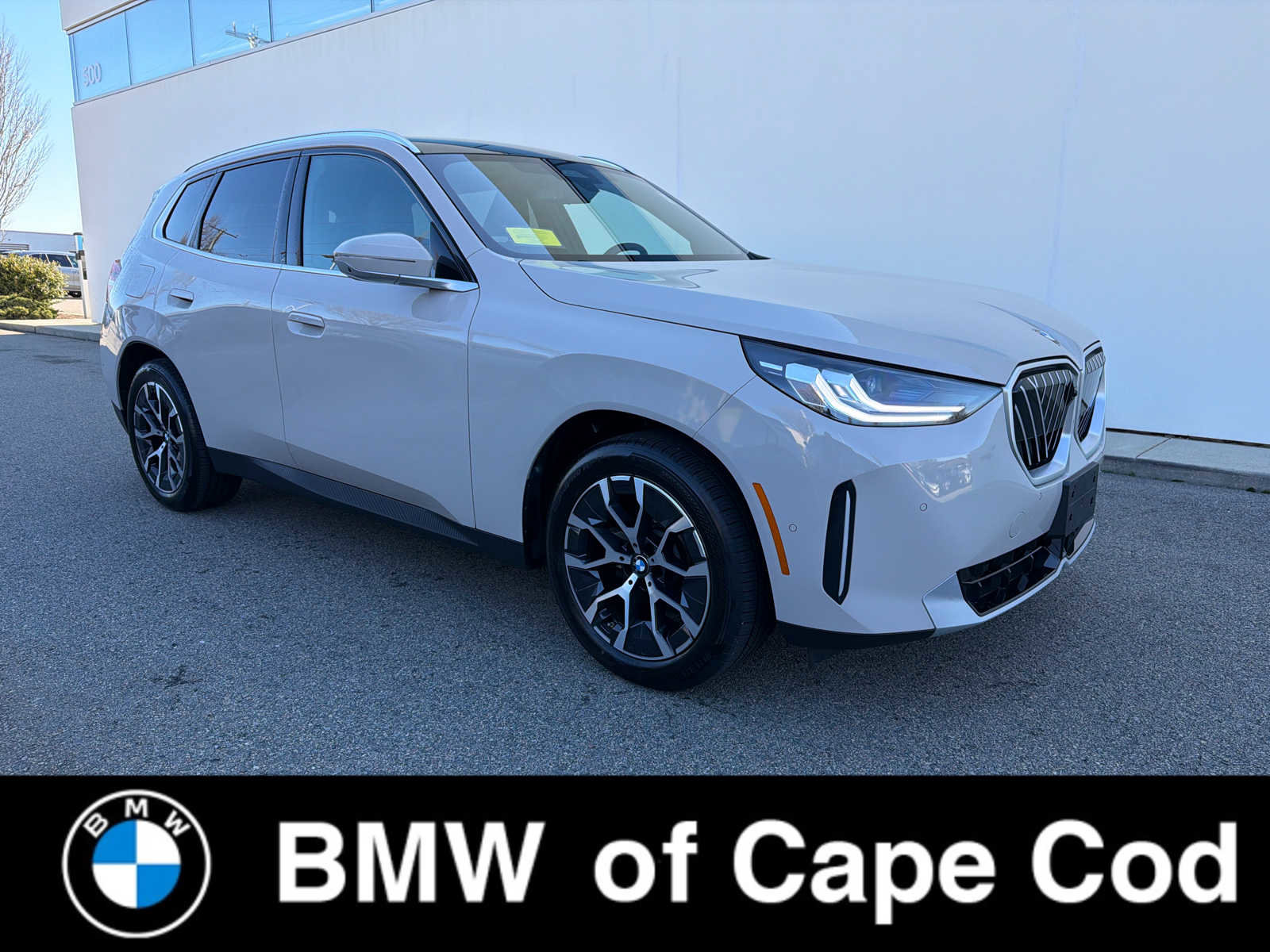 Used 2025 BMW X3 xDrive30i w/ Premium Package image 1