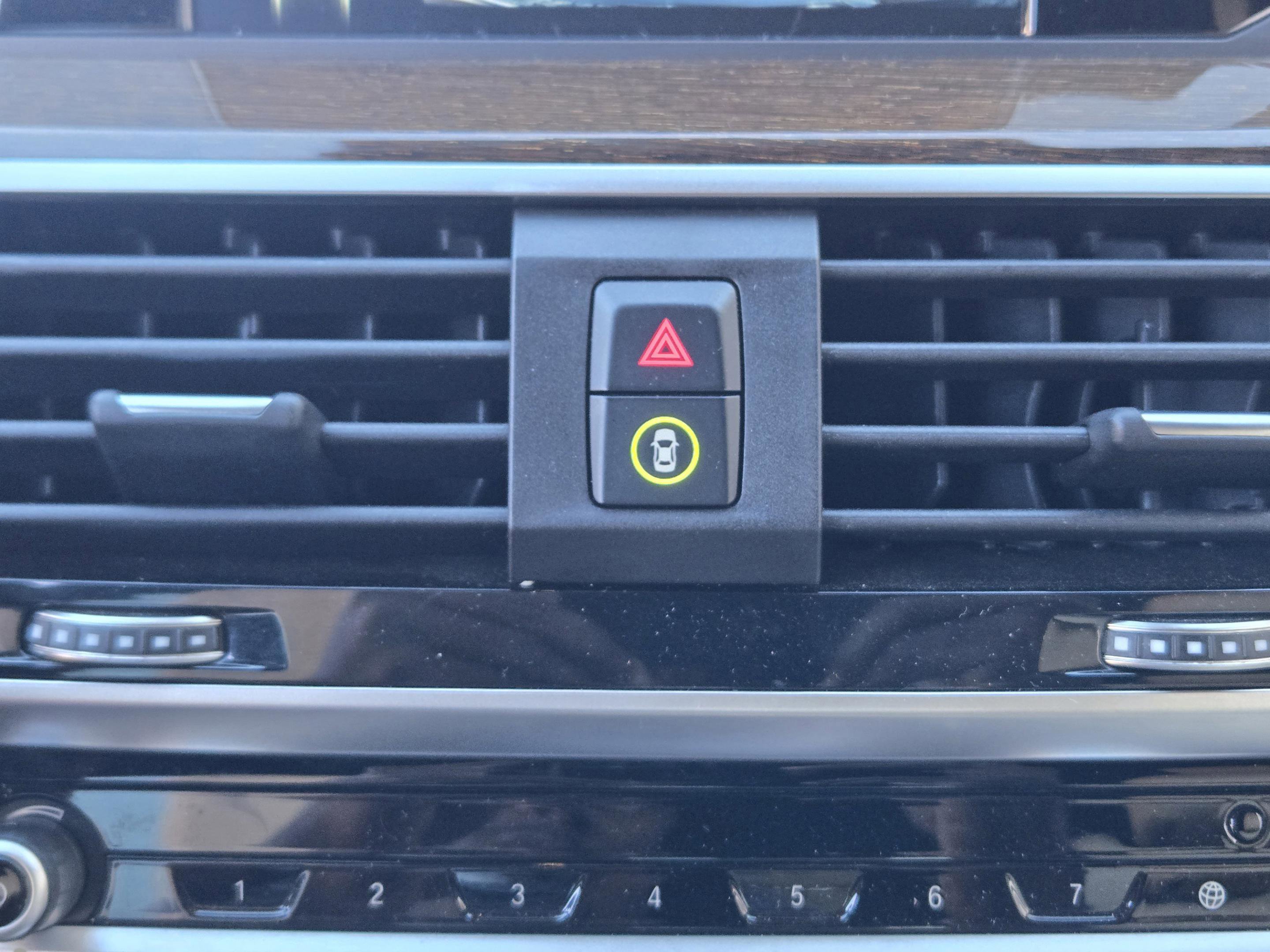 Used 2019 BMW X3 xDrive30i w/ Driving Assistance Package image 44