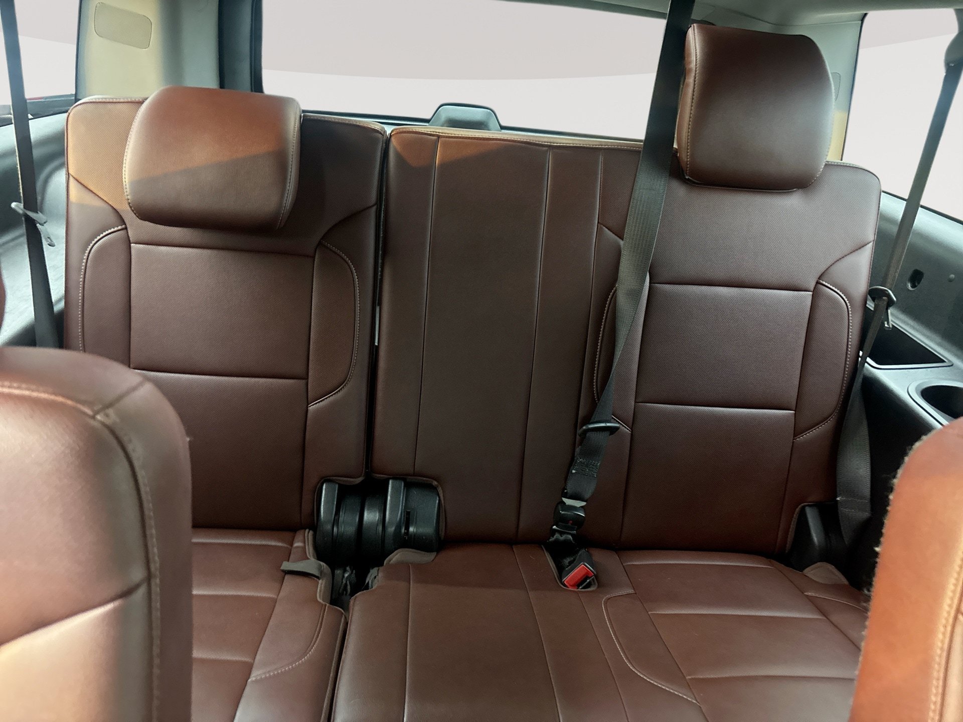 Used 2019 Chevrolet Suburban Premier w/ Premier Plus Edition AWD/4WD image 27