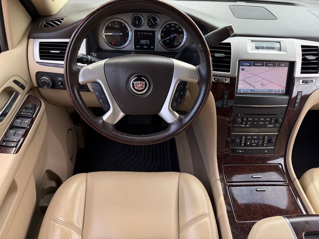 Used 2014 Cadillac Escalade Premium image 10