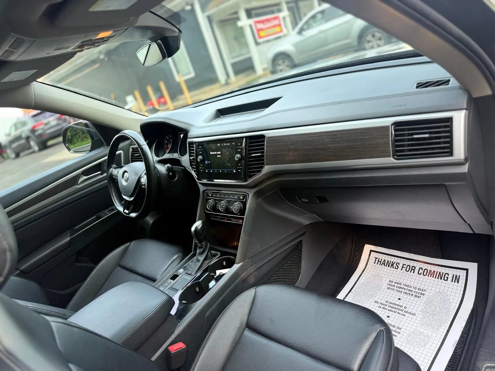 Used 2018 Volkswagen Atlas SEL FWD image 20