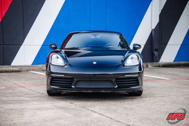 Used 2018 Porsche 718 Cayman RWD image 13