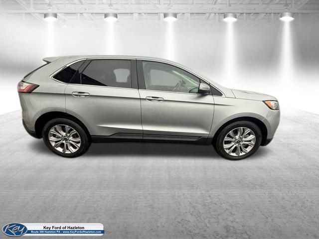 Certified 2022 Ford Edge Titanium image 10